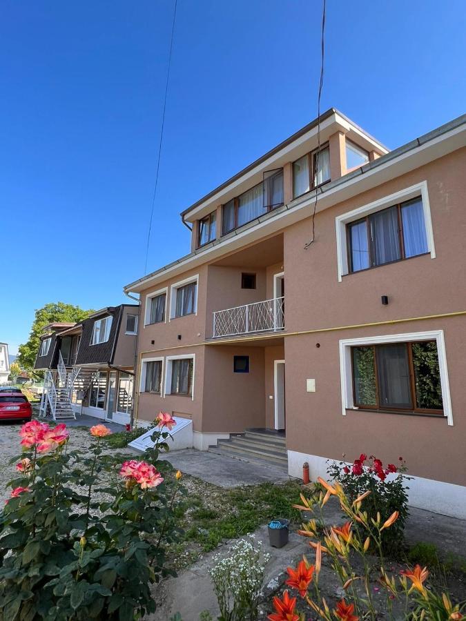 Premont Studios Ghimbav Exterior foto